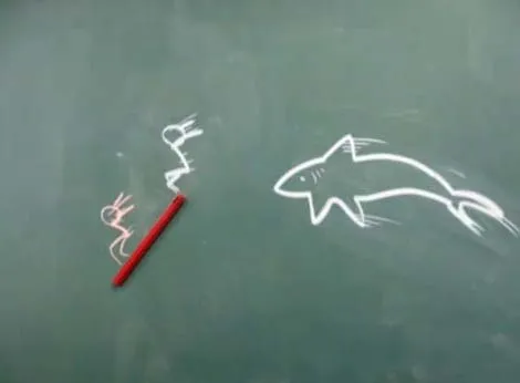 『こくせん 黒板戦争 2』場面カット⑤ サメから逃げろ！